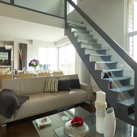 De Standing Pour 8 Personnes Appartement *